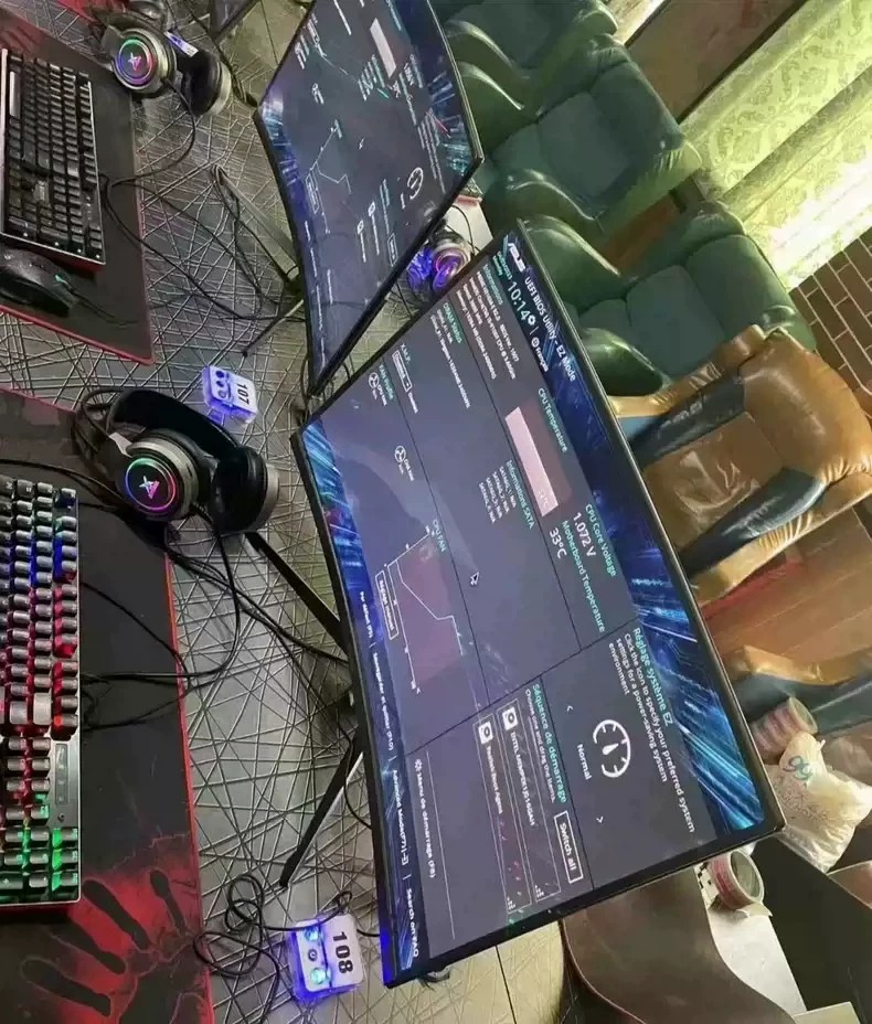 私人网吧 十核电脑全套转让 英特尔 台式机 主机二手办公  各位大侠大家好。 我们网吧正常营业了两个多月，消防不过关[捂脸哭]。现在虽然能开张了但是情况不容乐观